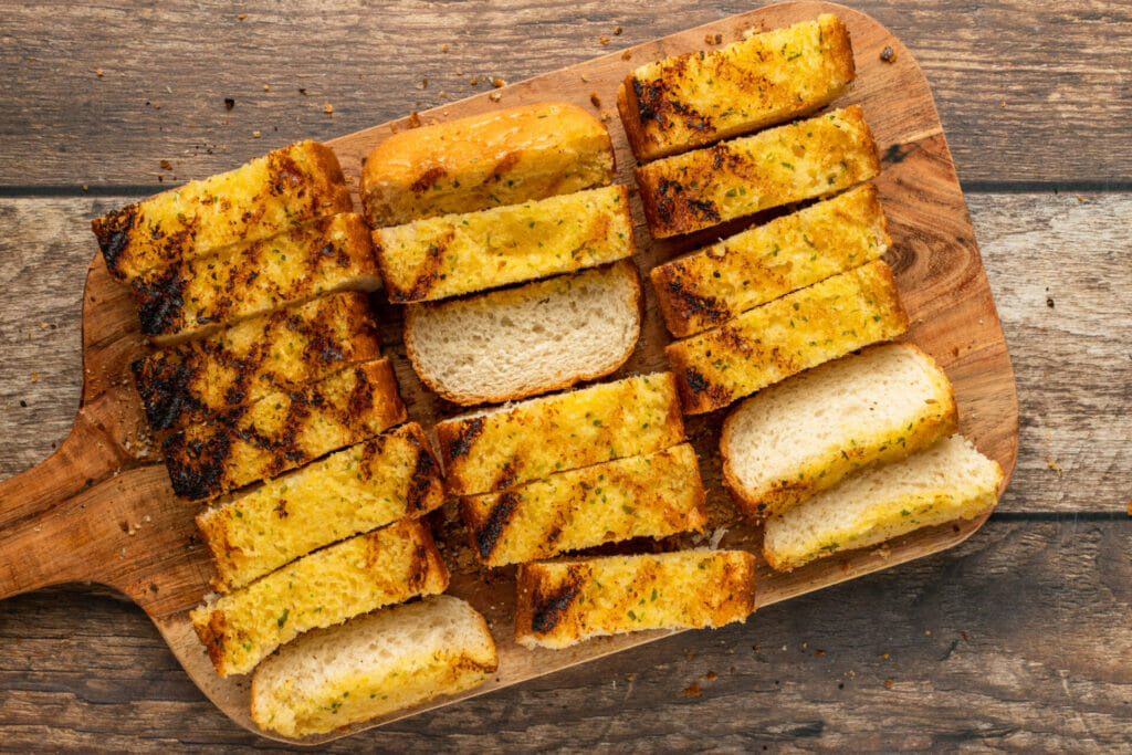 garlic-bread-on-traeger