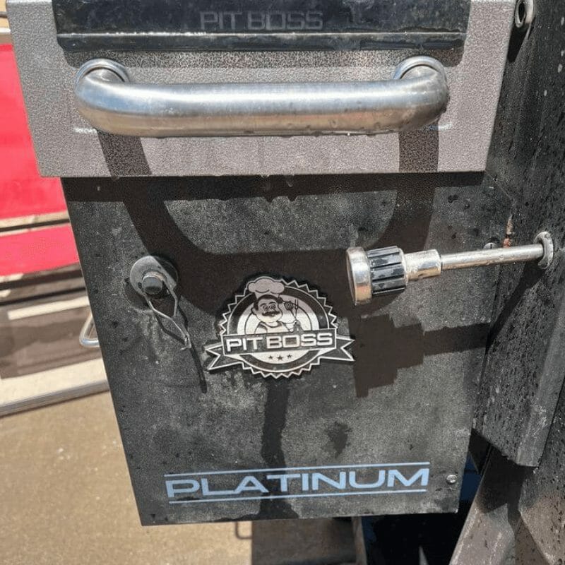 How to use a pitboss smoker