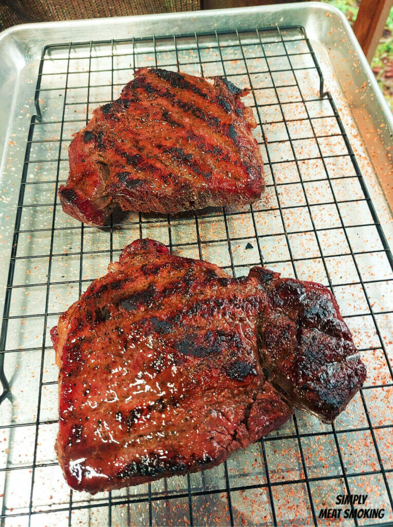 resting-smoked-sirloin-steak
