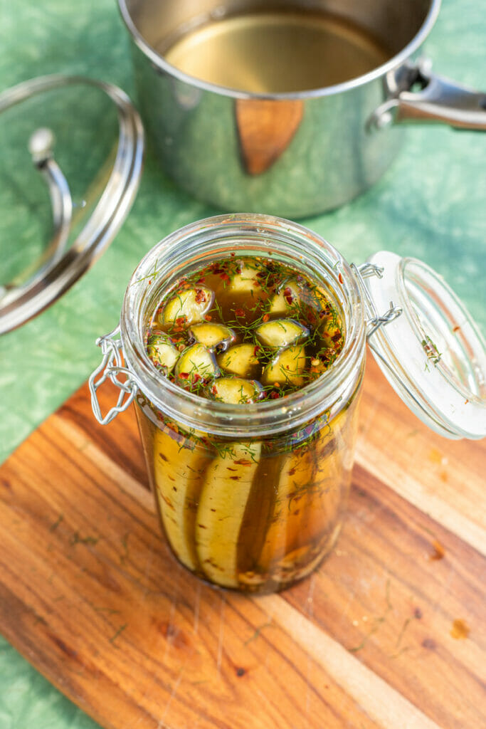 smoked-dill-pickles