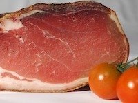 Smoked ham waiting to be eaten