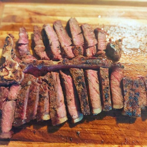 smoking-t-bone-steak-sliced-and-rested