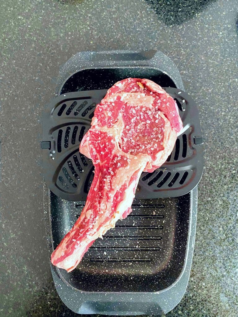 tomahawk-steak-pit-boss1