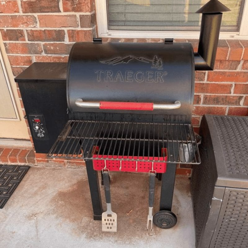 Traeger-Lid-Wont-Close-All-The-Way-1-1