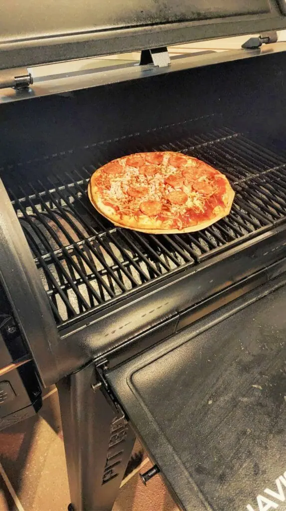 traeger-pizza-traeger-dinner-ideas